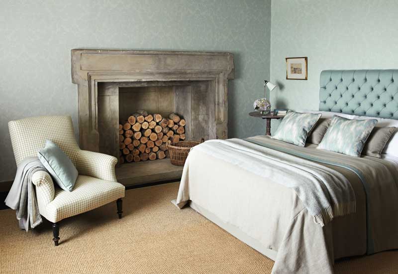 Cosy Bedroom Ideas To Copy Interior, How To Make A Pallet Bed Frame Fuller And Wide