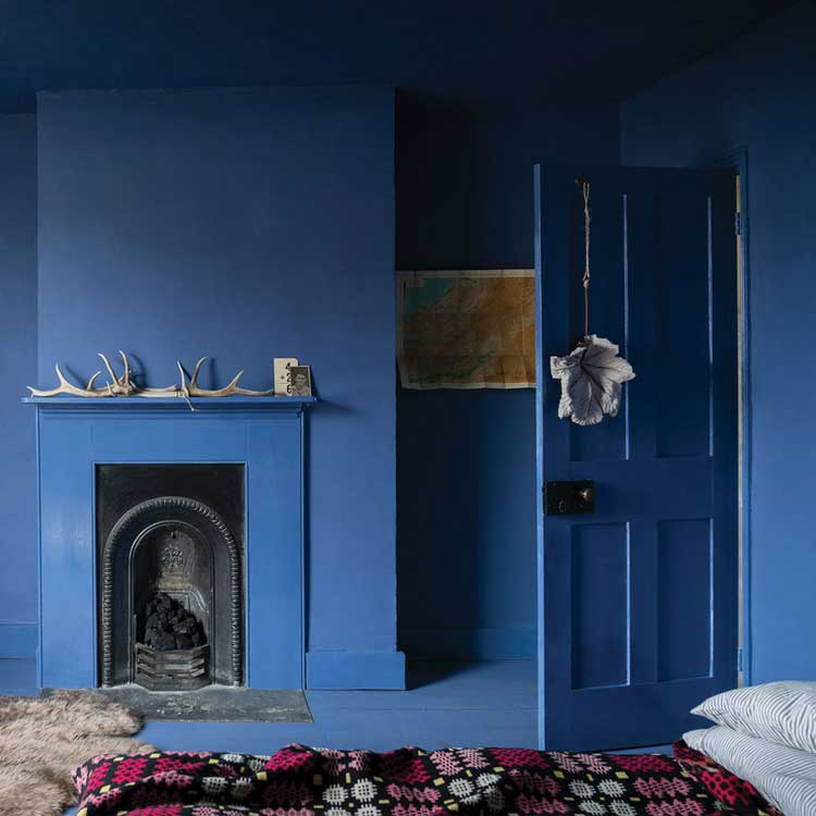 Pantone Colour of The Year 2020 Classic Blue