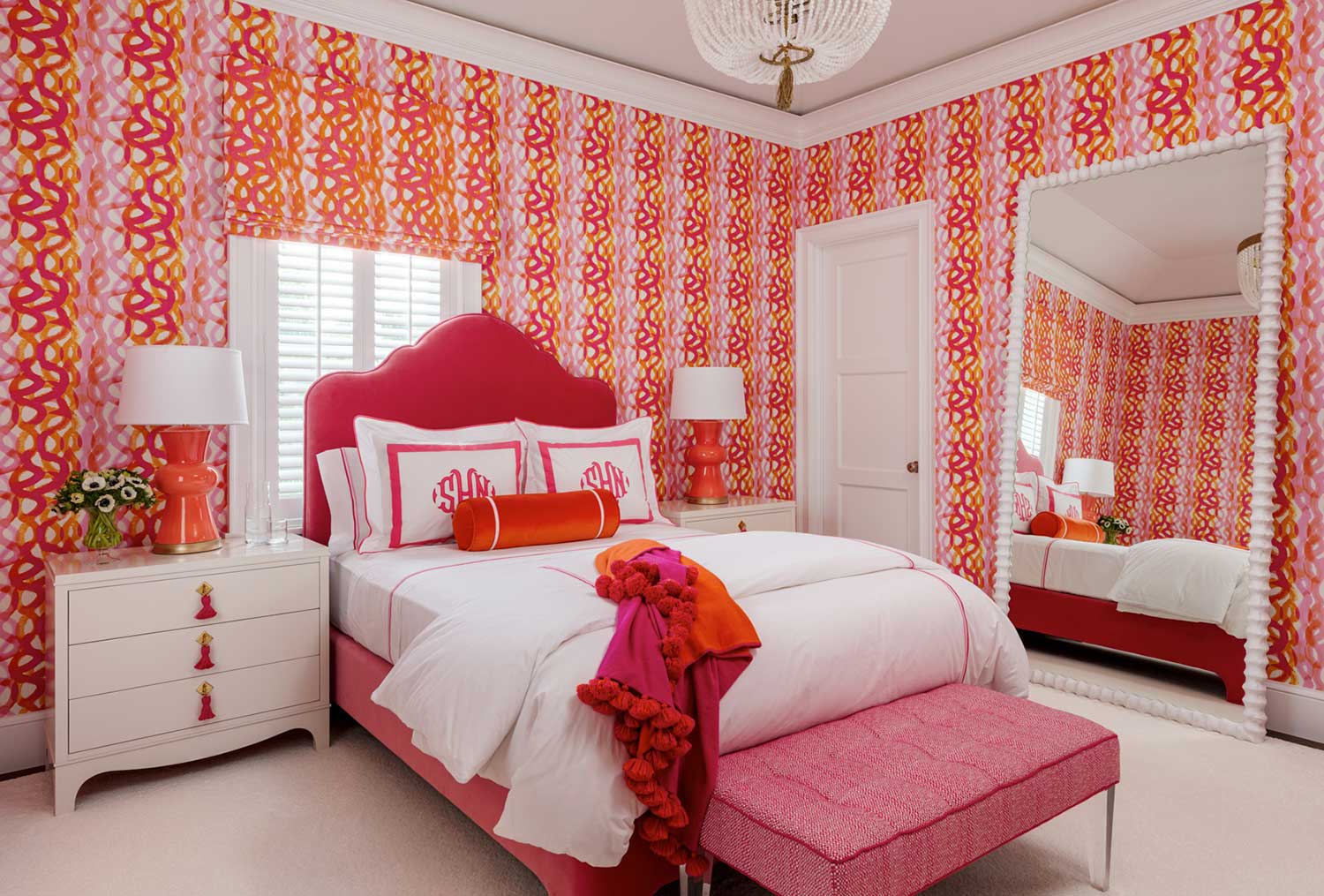 Pink and red orange Interior Design