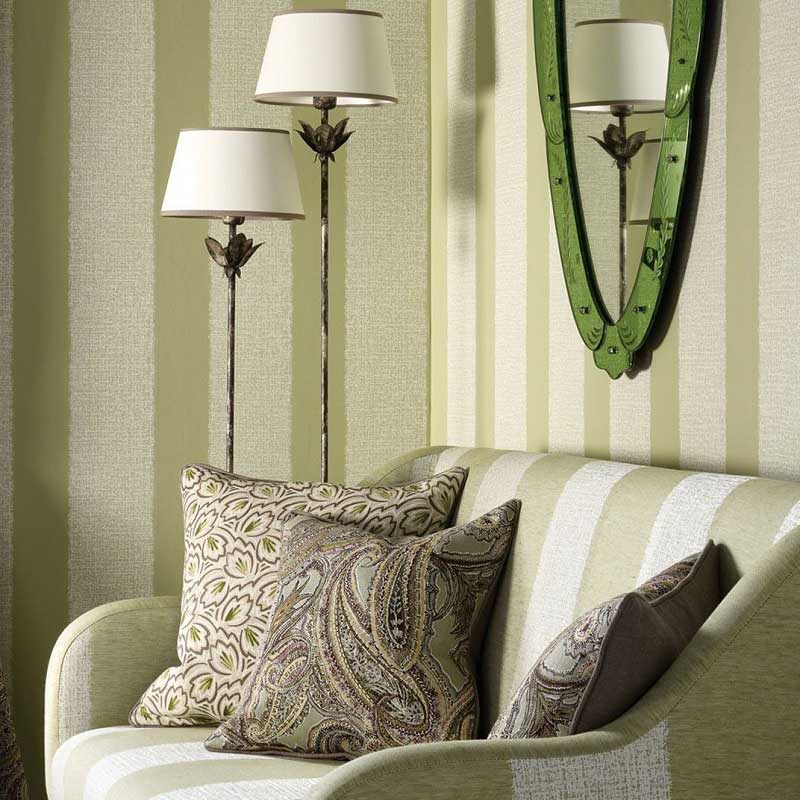 How to Use Striped Wallpaper