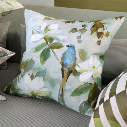 How to Style Cushions