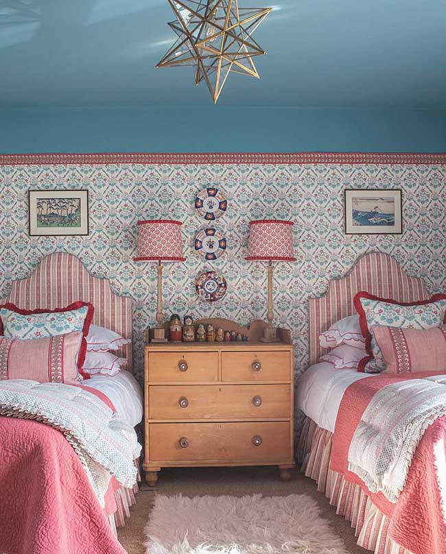 Blue and Red Living Room Ideas