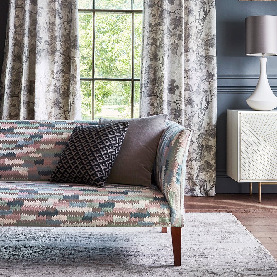 English Countryside Fabric and Wallpaper Designs to Inspire