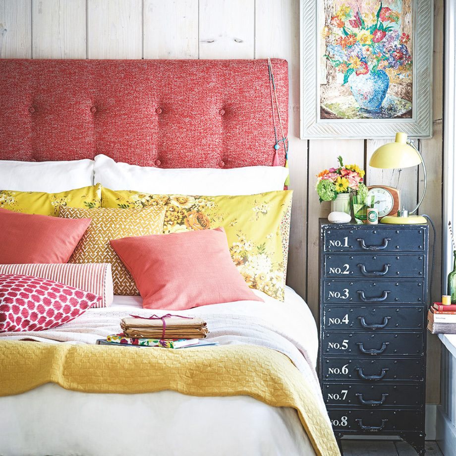 Coral and Yellow Country Bedroom Young Interior Design Ideas