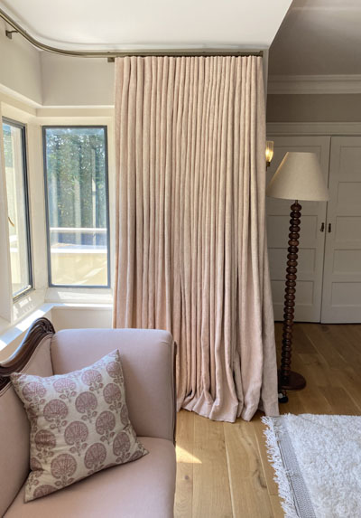 Inverted Pleat Curtain Heading