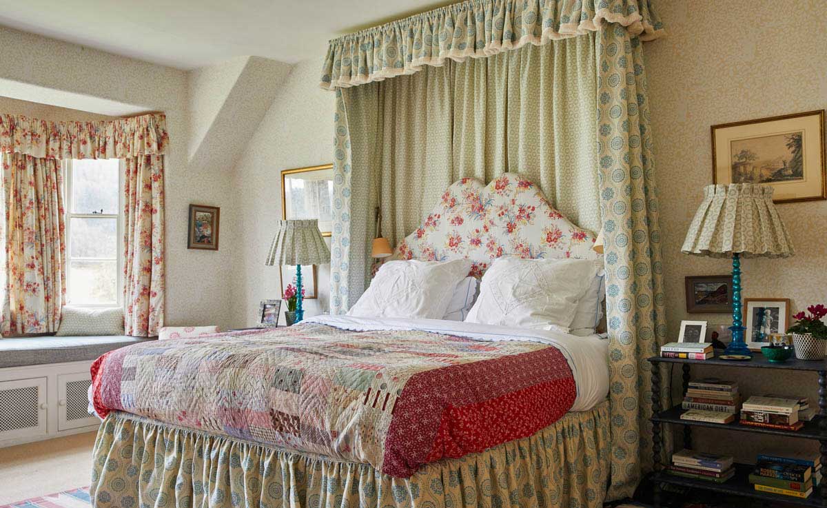 Linen online canopy bed